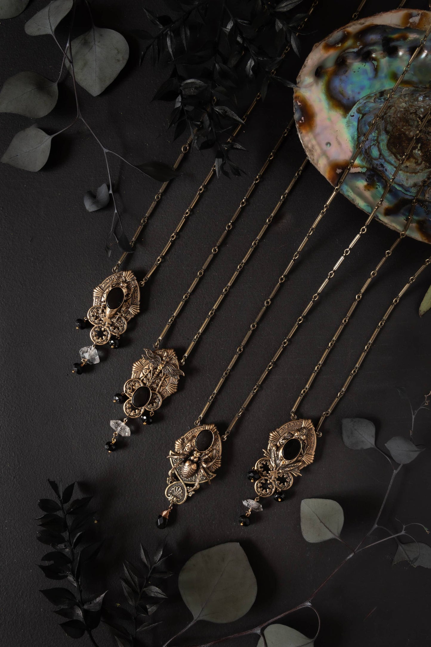 Animalis Amulet